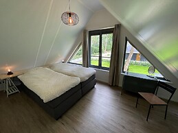 Cosy Holiday Home in a Wooded Area in Lochem