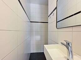 Farmhouse in De Heurne Near the Forest