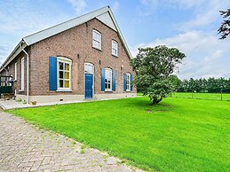 Farmhouse in De Heurne Near the Forest