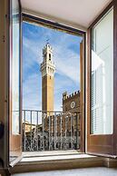 The Balcony Suite -Piazza del Campo View
