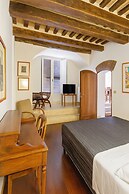 The Balcony Suite -Piazza del Campo View