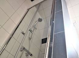 Apartment in Giethoorn With Parking