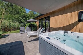 Luxury Wellness Lodge for a Couple