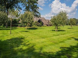 Grandeur Farmhouse in Dwingeloo