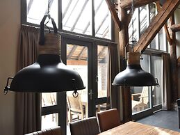 Grandeur Farmhouse in Dwingeloo