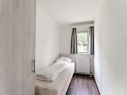 Cosy Holiday Home Near Den Ham With Garden