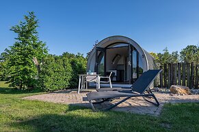 Unique Nature Lodge With Terrace Garden
