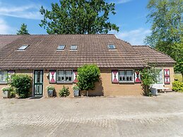 Holiday Home in the Centre of Giethoorn With Waterfront Garden