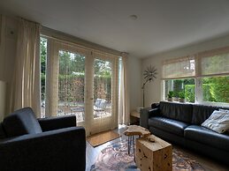 Holiday Home in Hattemerbroek With Smart TV