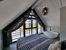 Luxury Villa Near the Frysian Water