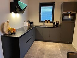 Watervilla Fiif in Friesland With two Rooms