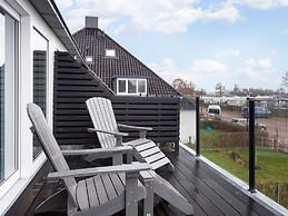 Modern Flat at the Sneekermeer Lake