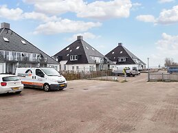 Modern Flat at the Sneekermeer Lake
