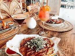 Modern Flat at the Sneekermeer Lake