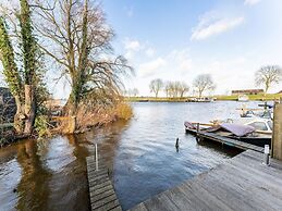 Nice Holiday Home With Boat and Jetty