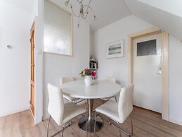 Modern Holiday Home in Heeg With Garden