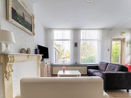 Waterside Escape With Private Jetty