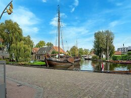 Waterside Escape With Private Jetty