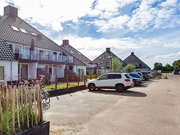 Cozy Apartment at the Beautiful Sneekermeer