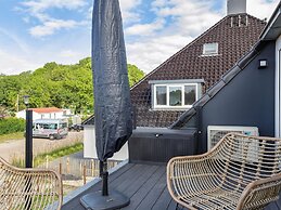 Cozy Apartment Located at the Beautiful Sneekermeer
