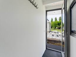 Houseboat in Stavoren With Waterfront Views