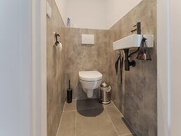 Houseboat in Stavoren With Waterfront Views