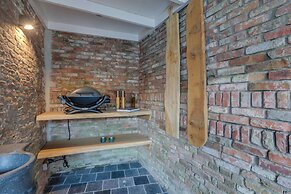 Inn in Ternaard Near Heritage