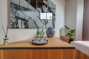 Inn in Ternaard Near Heritage