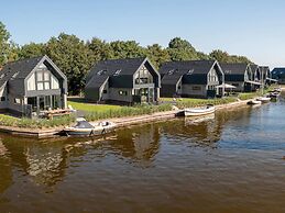 Luxury Villa With Private Terrace on the Water