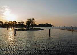Houseboat on and Around the Sneekermeer