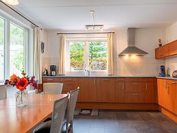 Free Holiday Home With big Garden