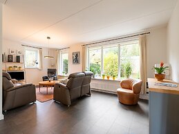 Free Holiday Home With big Garden