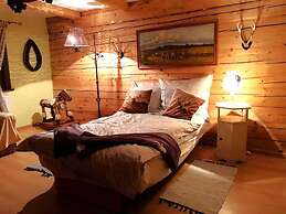 Spacious Holiday Home in Piechowice With Garden