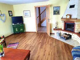 Spacious Holiday Home in Piechowice With Garden