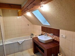Spacious Holiday Home in Piechowice With Garden