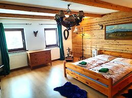 Spacious Holiday Home in Piechowice With Garden