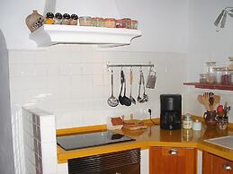 Ecological Cottage With Private Garden