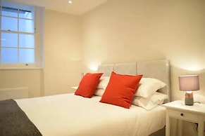 Spacious and Modern Apartment in Pimlico