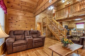 Point Of View - Spacious 2 Bedroom With a Loft Just off Glades Road 2 