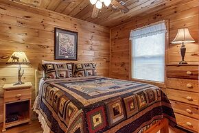 Point Of View - Spacious 2 Bedroom With a Loft Just off Glades Road 2 