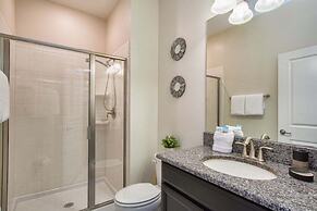 Lakeview Retreat W/splashpool #1633st 4 Bedroom Townhouse by RedAwning