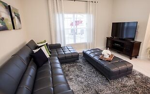 Lakeview Retreat W/splashpool #1633st 4 Bedroom Townhouse by RedAwning