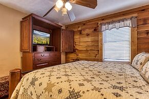 Er15 - A Bears Life Great Location - Close To Town! 3 Bedroom Cabin by