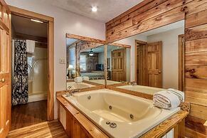 Er15 - A Bears Life Great Location - Close To Town! 3 Bedroom Cabin by