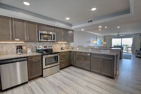 448 El Matador 2 Bedroom Condo by RedAwning