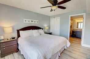 448 El Matador 2 Bedroom Condo by RedAwning