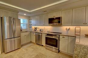 318 El Matador 2 Bedroom Condo by RedAwning