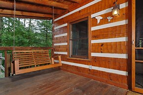 Mountain Lake Getaway - Great Location! 1 Bedroom Cabin by RedAwning