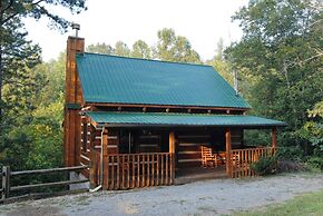 Mountain Lake Getaway - Great Location! 1 Bedroom Cabin by RedAwning