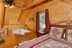 Mountain Lake Getaway - Great Location! 1 Bedroom Cabin by RedAwning